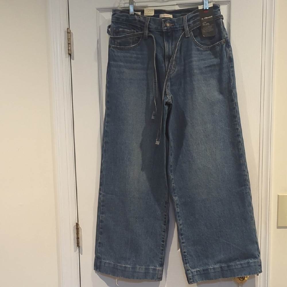 Wide-Leg Blue Jeans